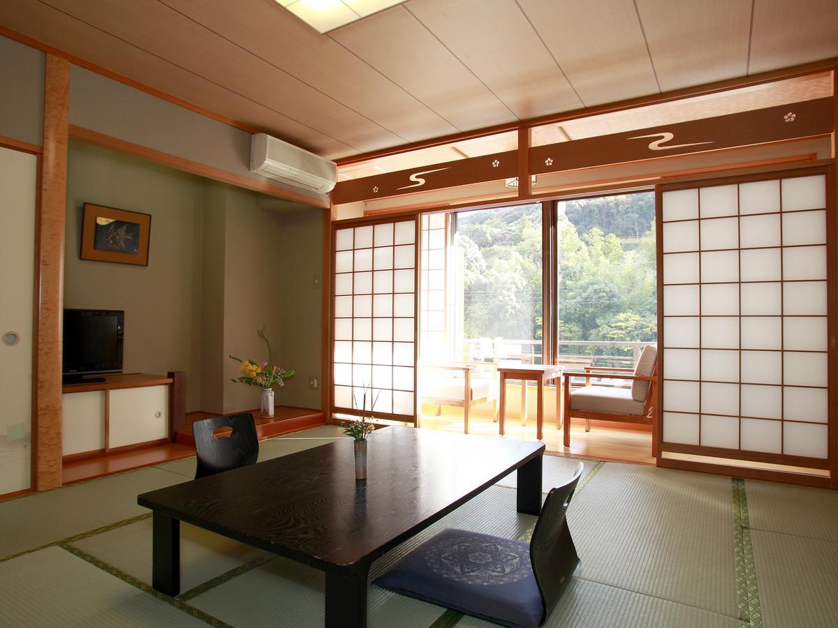 Yumoto Kanko Hotel Saikyo Нагато Екстер'єр фото